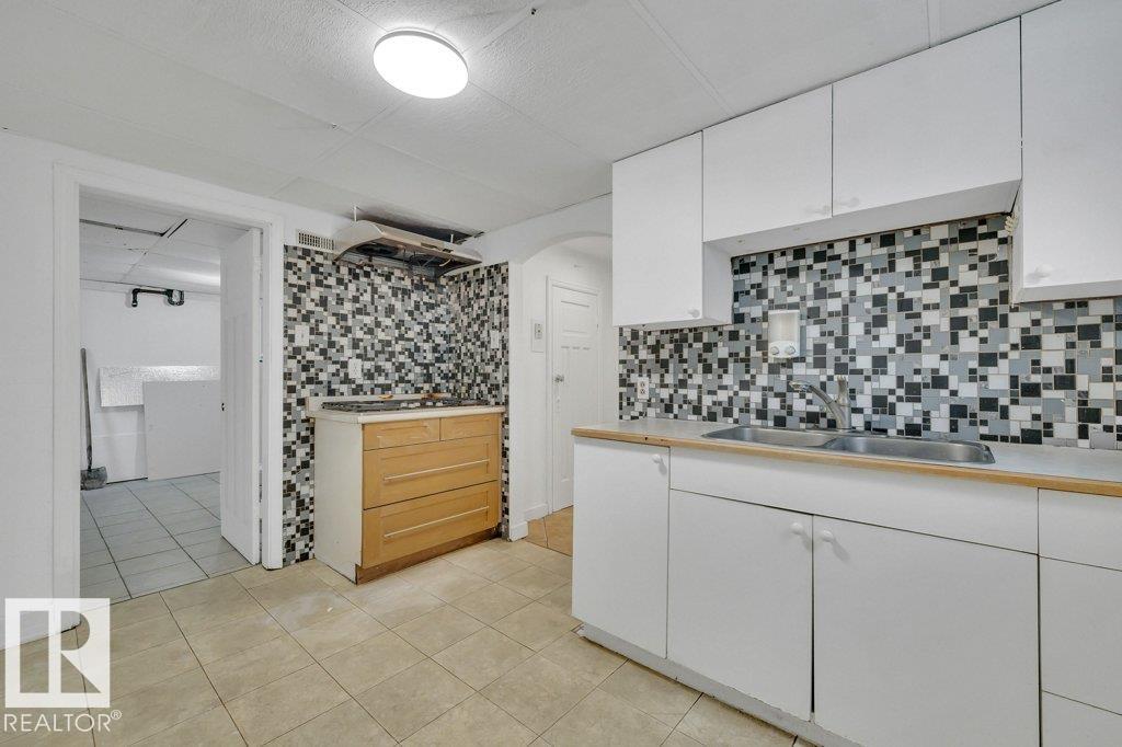 10844 97 ST NW - 22