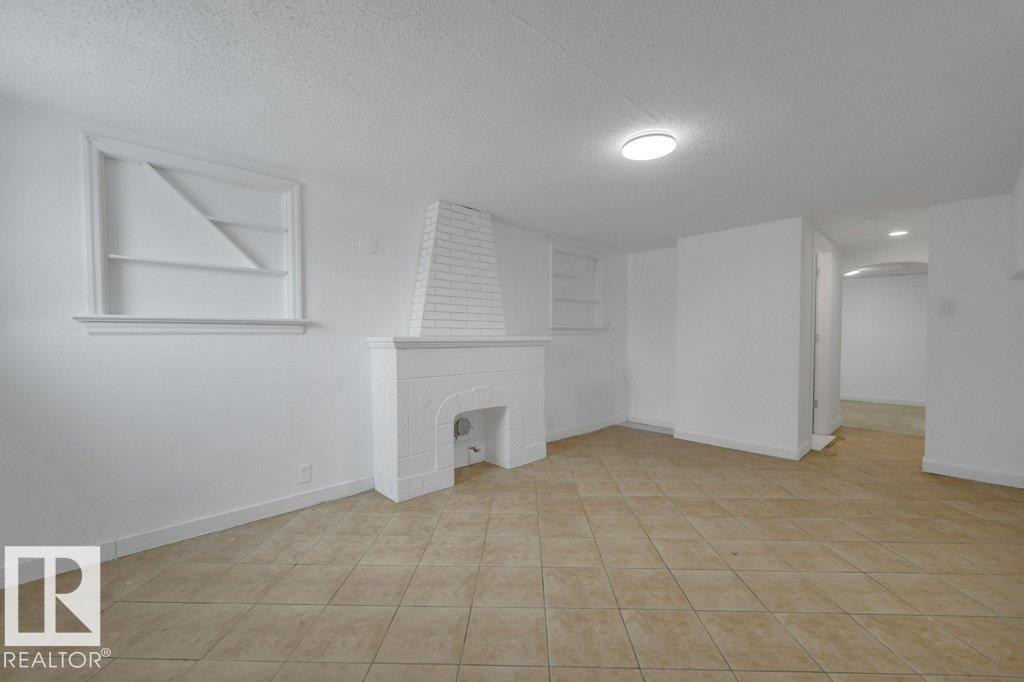 10844 97 ST NW - 24