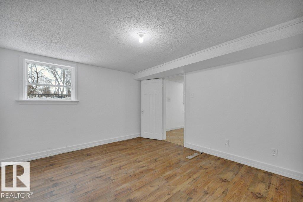 10844 97 ST NW - 27