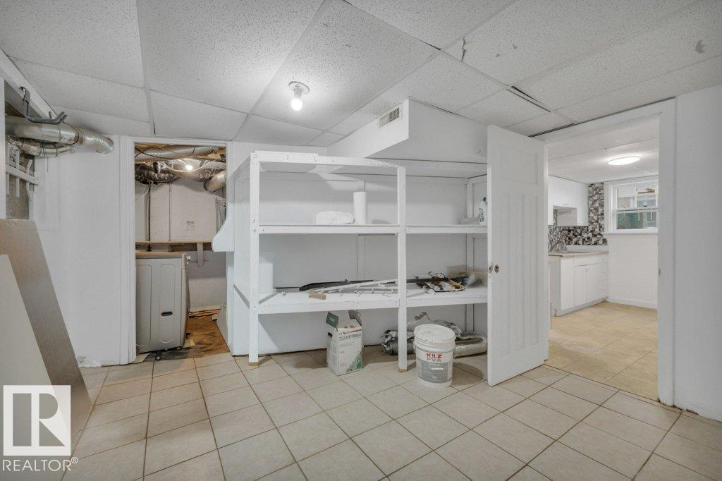 10844 97 ST NW - 29
