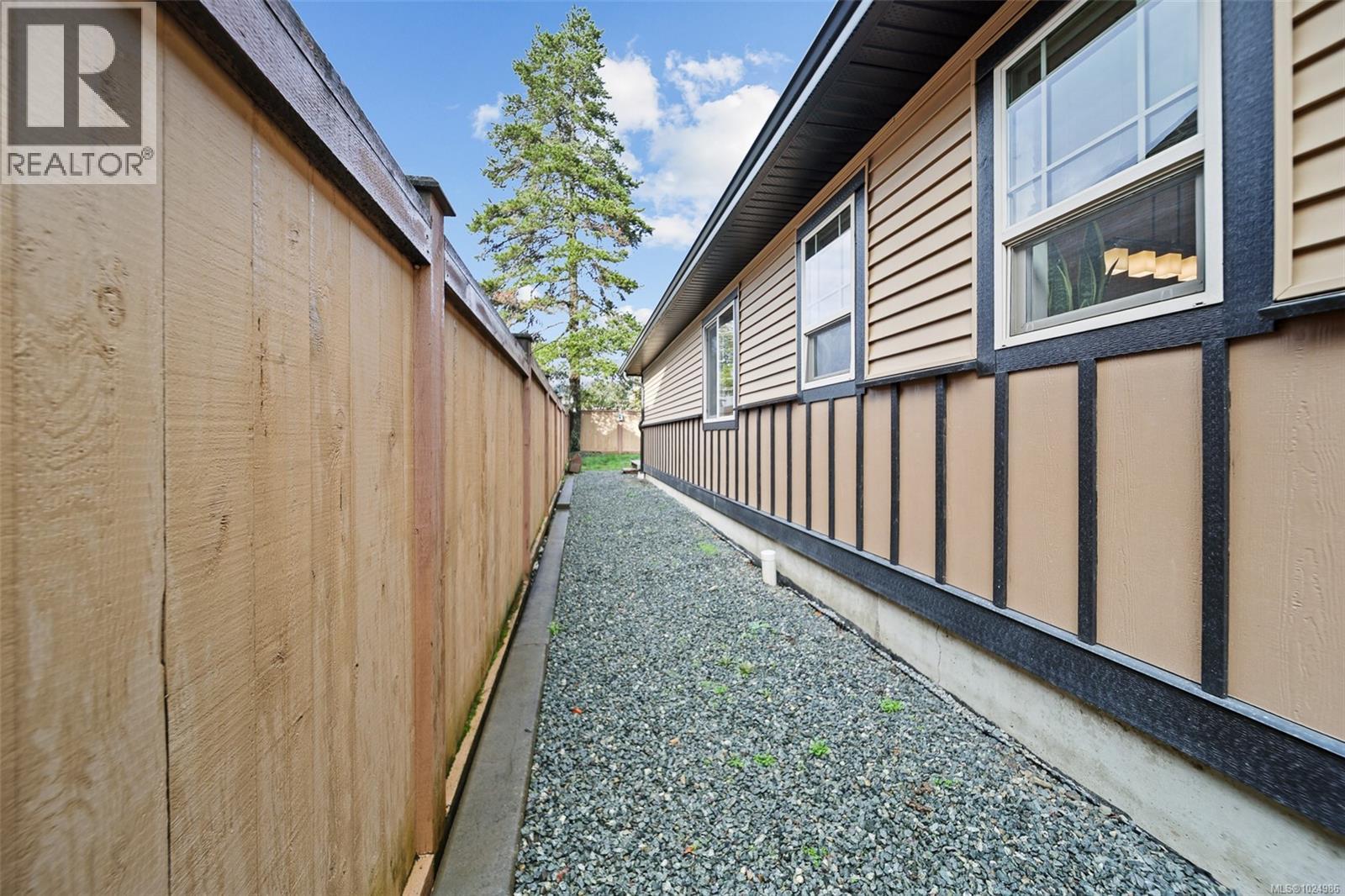 1 3969 Compton Rd, Port Alberni