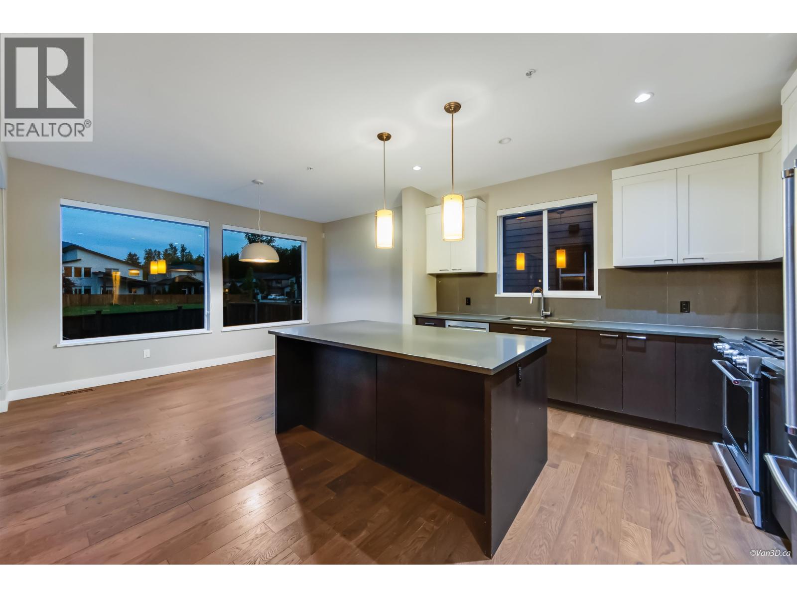 39340 FALCON CRESCENT, Squamish