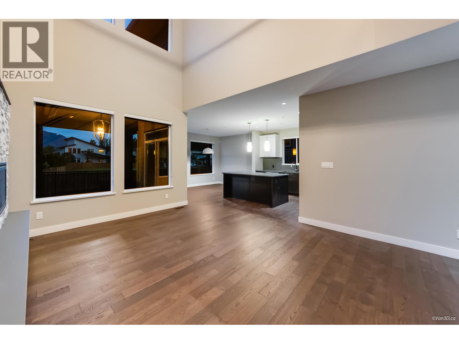 39340 FALCON CRESCENT, Squamish