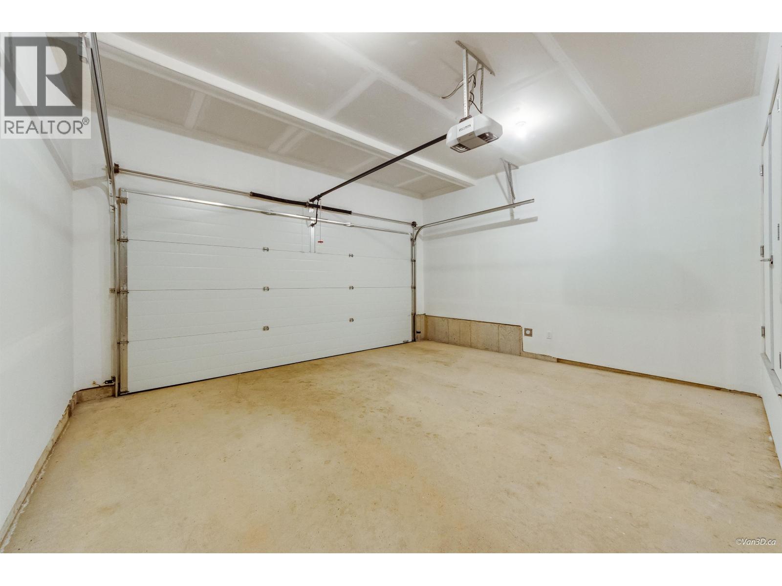 39340 FALCON CRESCENT, Squamish