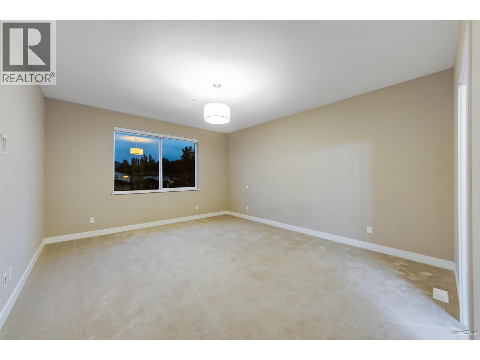 39340 FALCON CRESCENT, Squamish