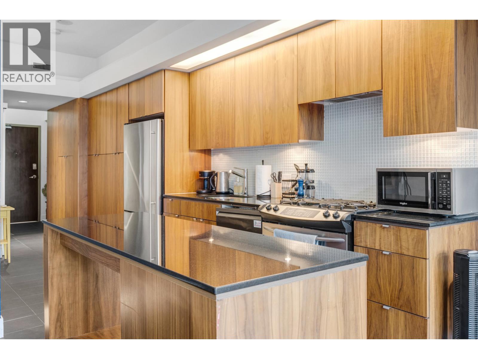 309 33 PENDER Street - photo 2