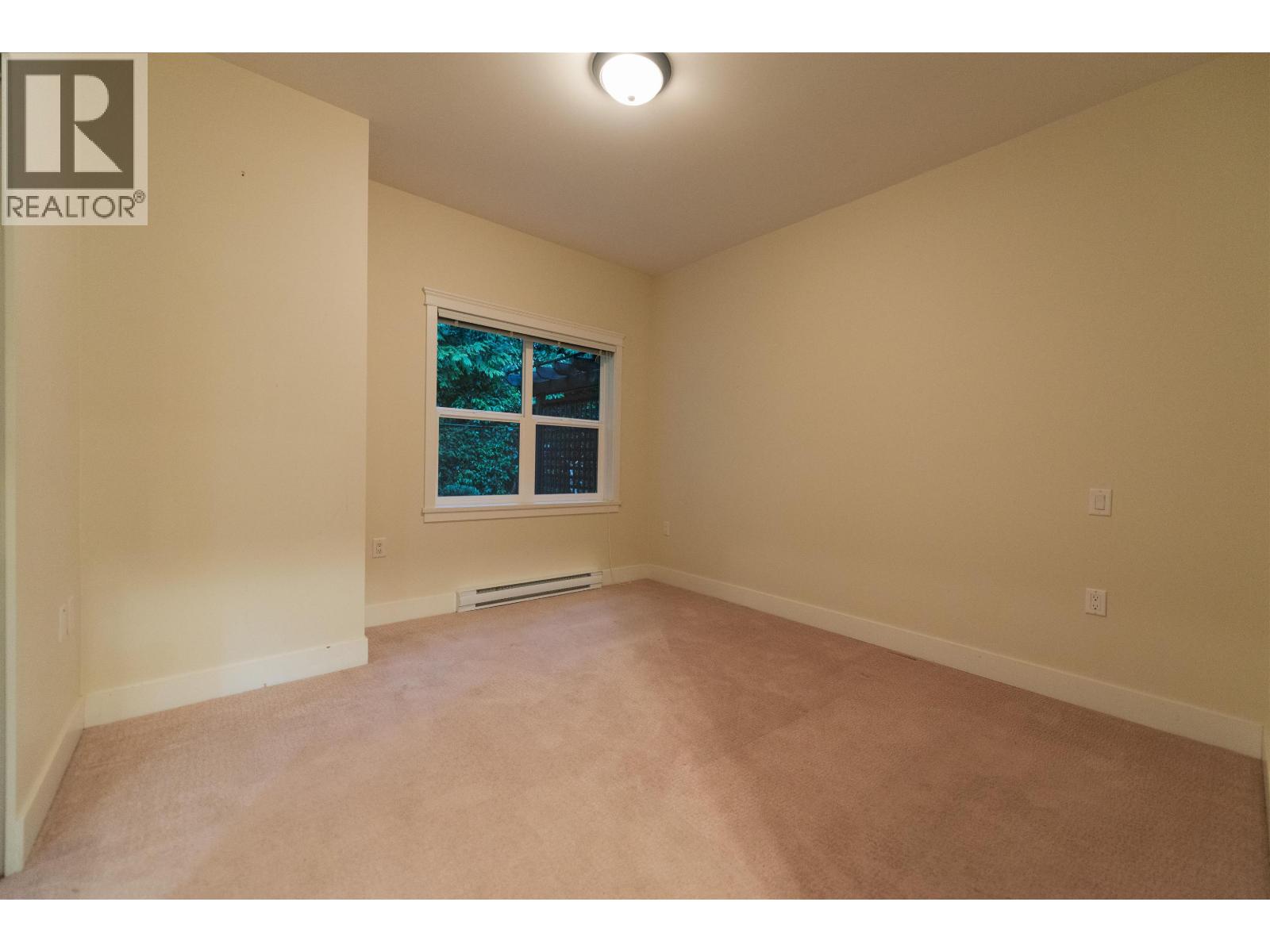 110 518 SHAW ROAD, Gibsons