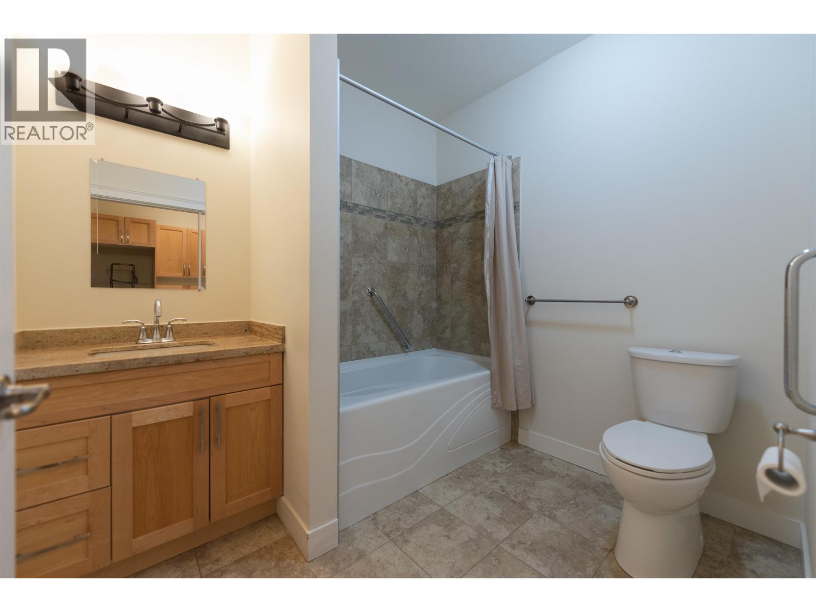 110 518 SHAW ROAD, Gibsons