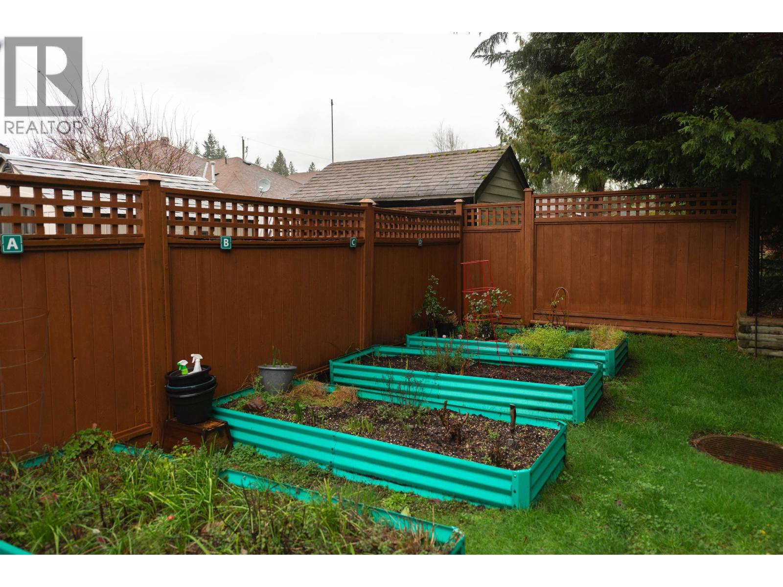 110 518 SHAW ROAD, Gibsons