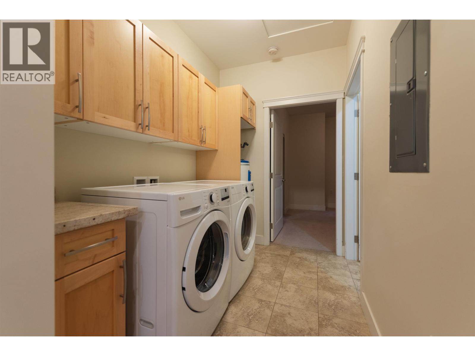 110 518 SHAW ROAD, Gibsons