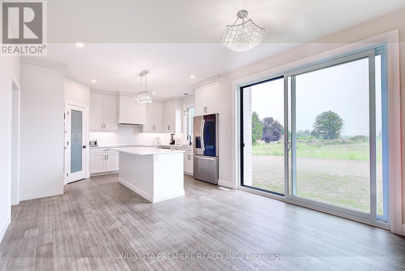 Single Family House for Sale in  MCLEOD STREET North Middlesex (Parkhill) 