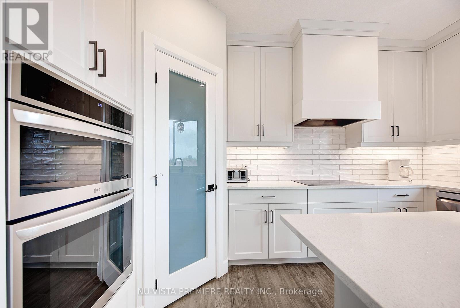 Single Family House for Sale in  MCLEOD STREET North Middlesex (Parkhill) 