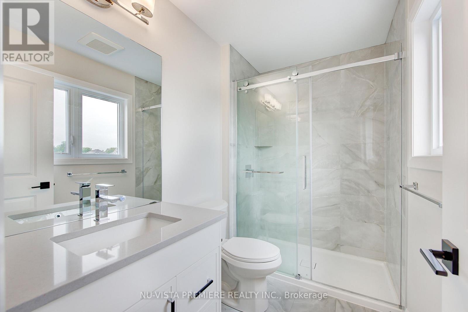 Single Family House for Sale in  MCLEOD STREET North Middlesex (Parkhill) 