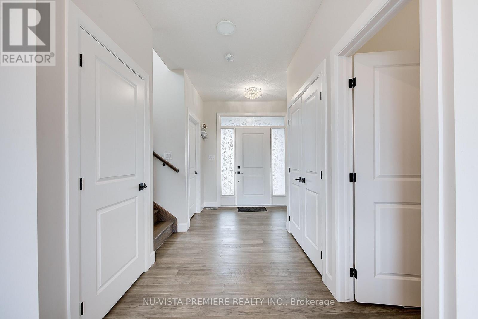 Single Family House for Sale in  MCLEOD STREET North Middlesex (Parkhill) 