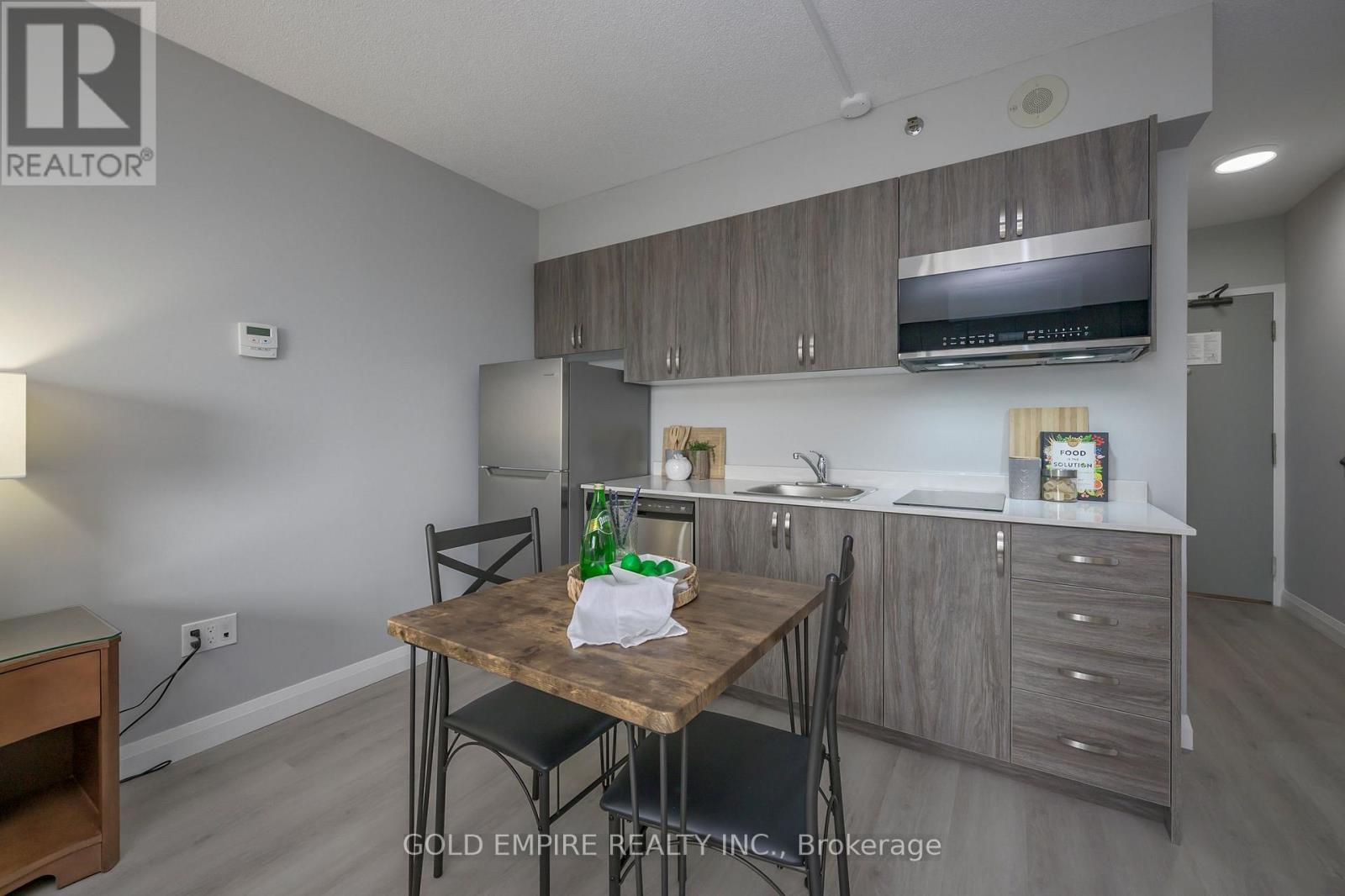 STUDIO - 300 KING STREET - Photo 5 of 16, London East (East K), Ontario