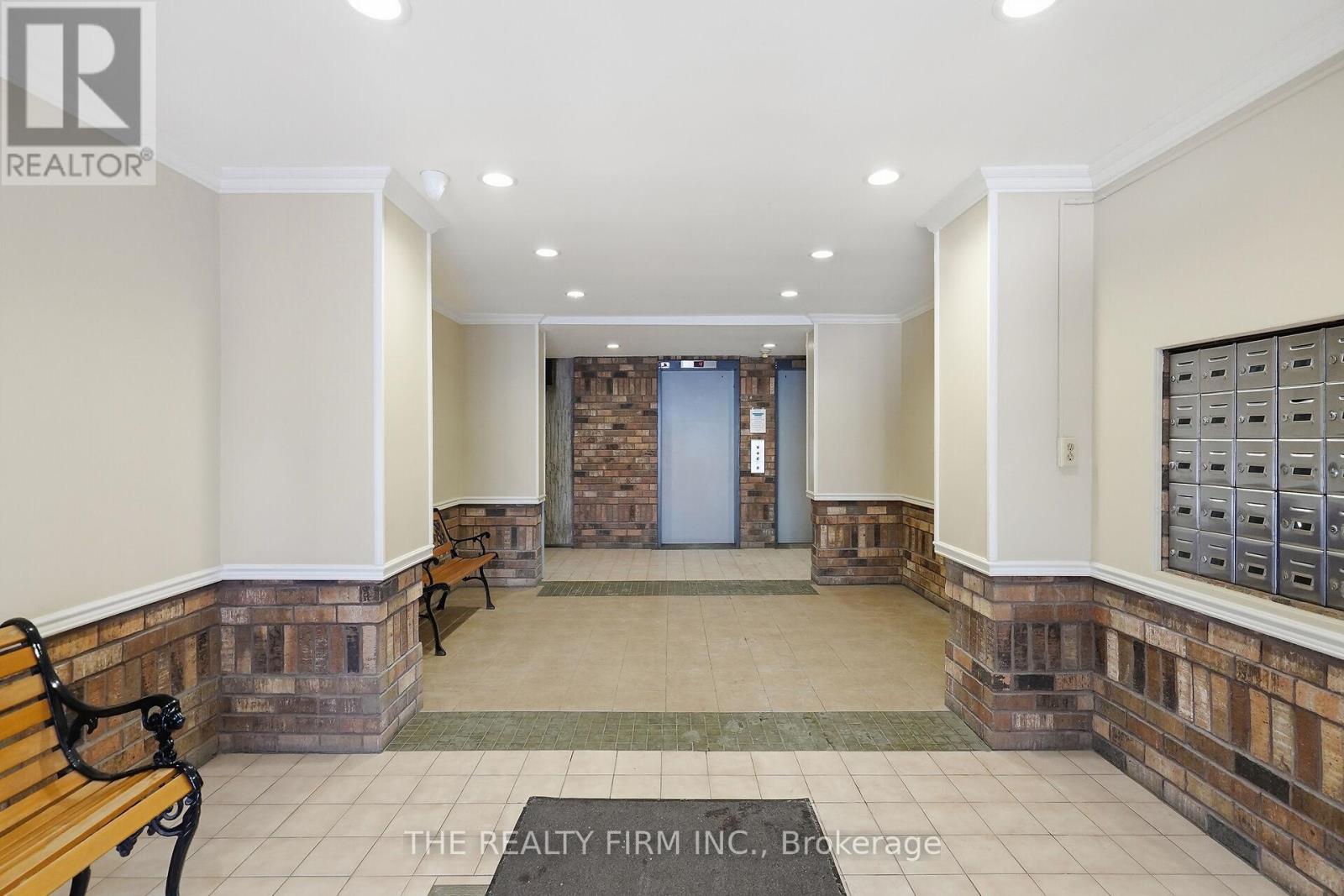 805 - 986 HURON STREET - Photo 5 of 38, London East (East A), Ontario