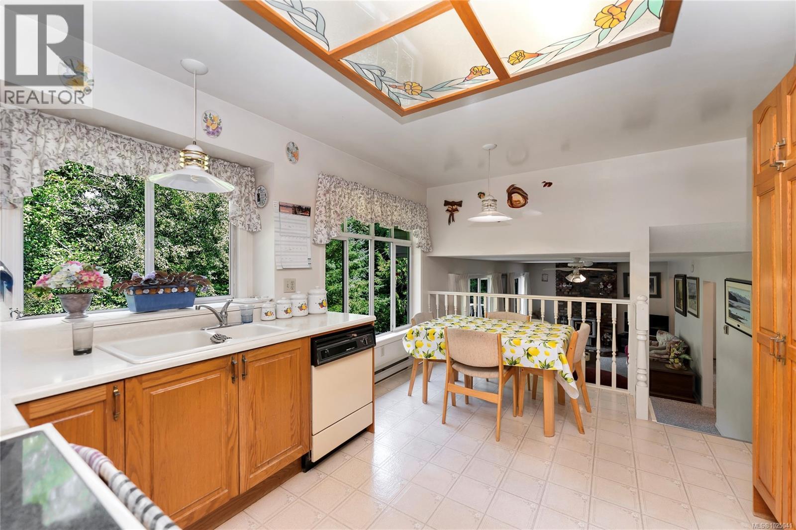 Single Family House for Sale in  Miller Ave Saanich 