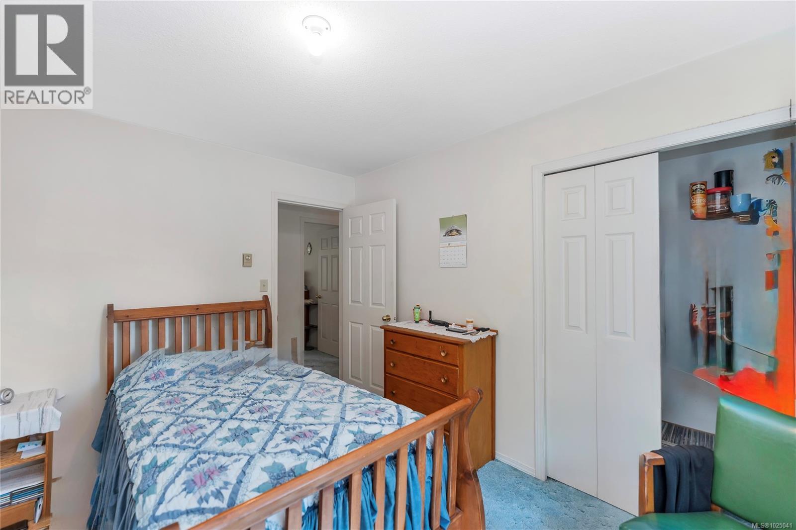 Single Family House for Sale in  Miller Ave Saanich 