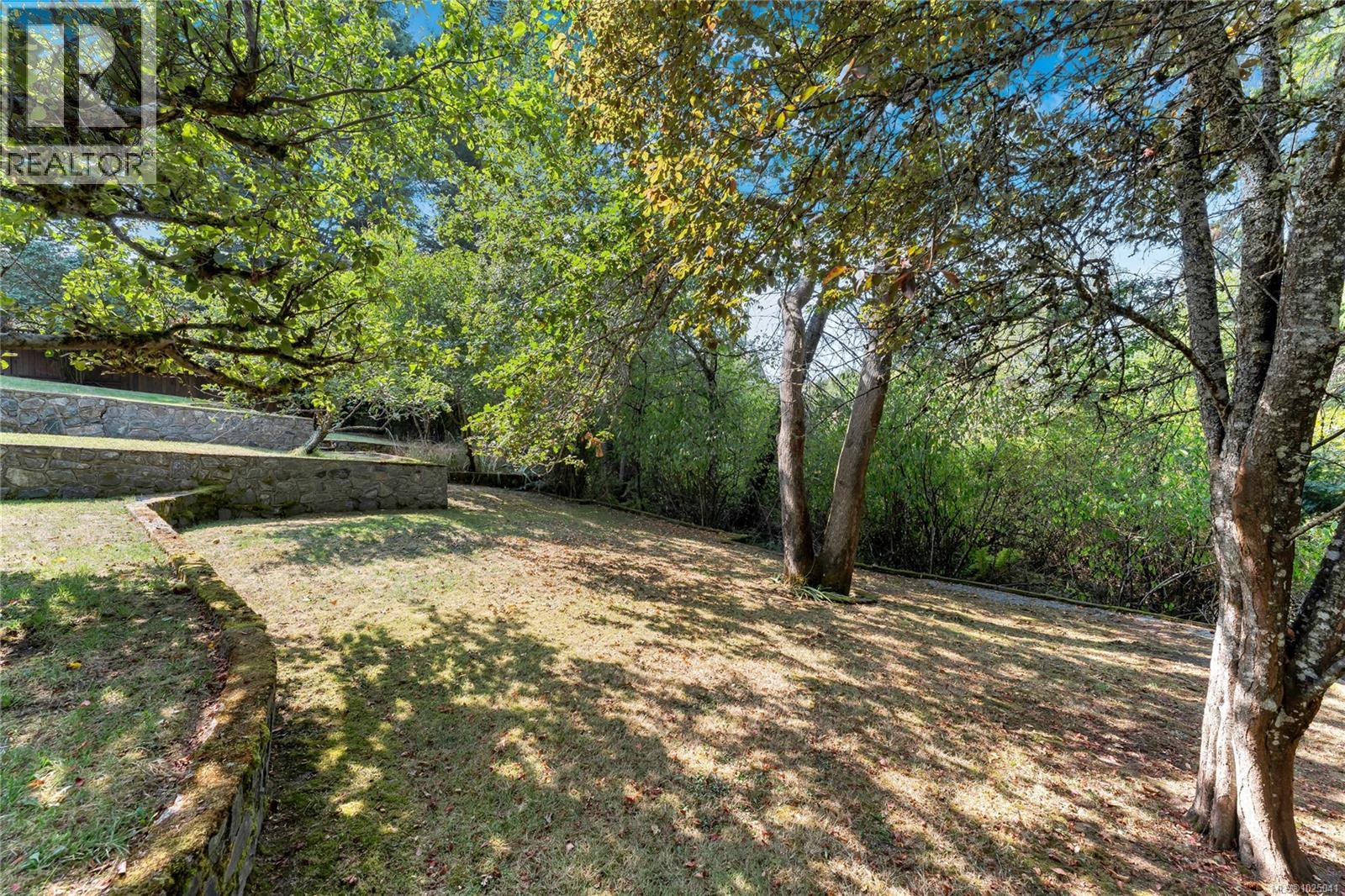 Single Family House for Sale in  Miller Ave Saanich 