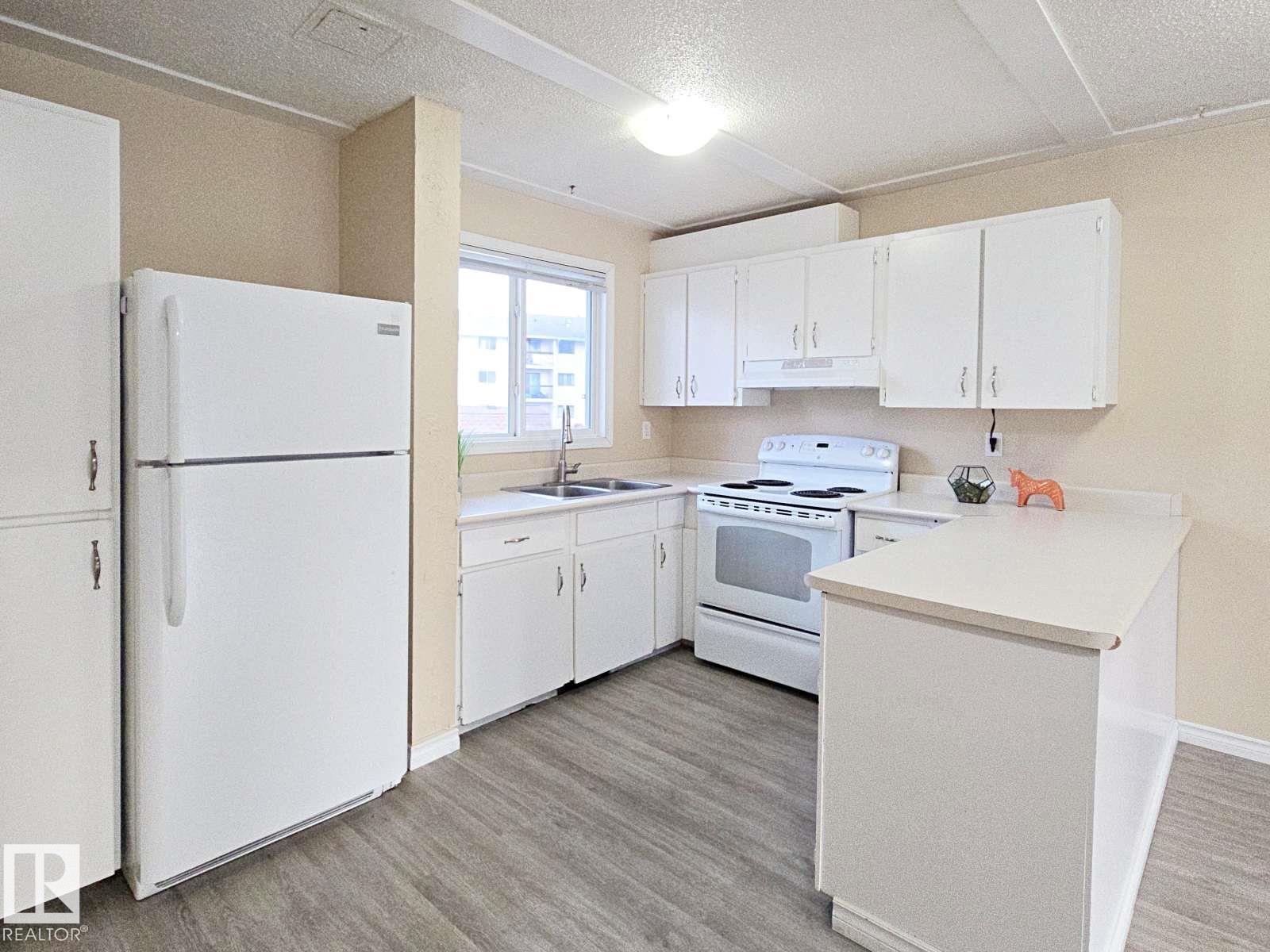 
          14458 56 Street NW
            <br/>
            <span>Edmonton</span>
            , 
            <span>AB</span>
             <span>T5A3R1</span>
         - Photo 17