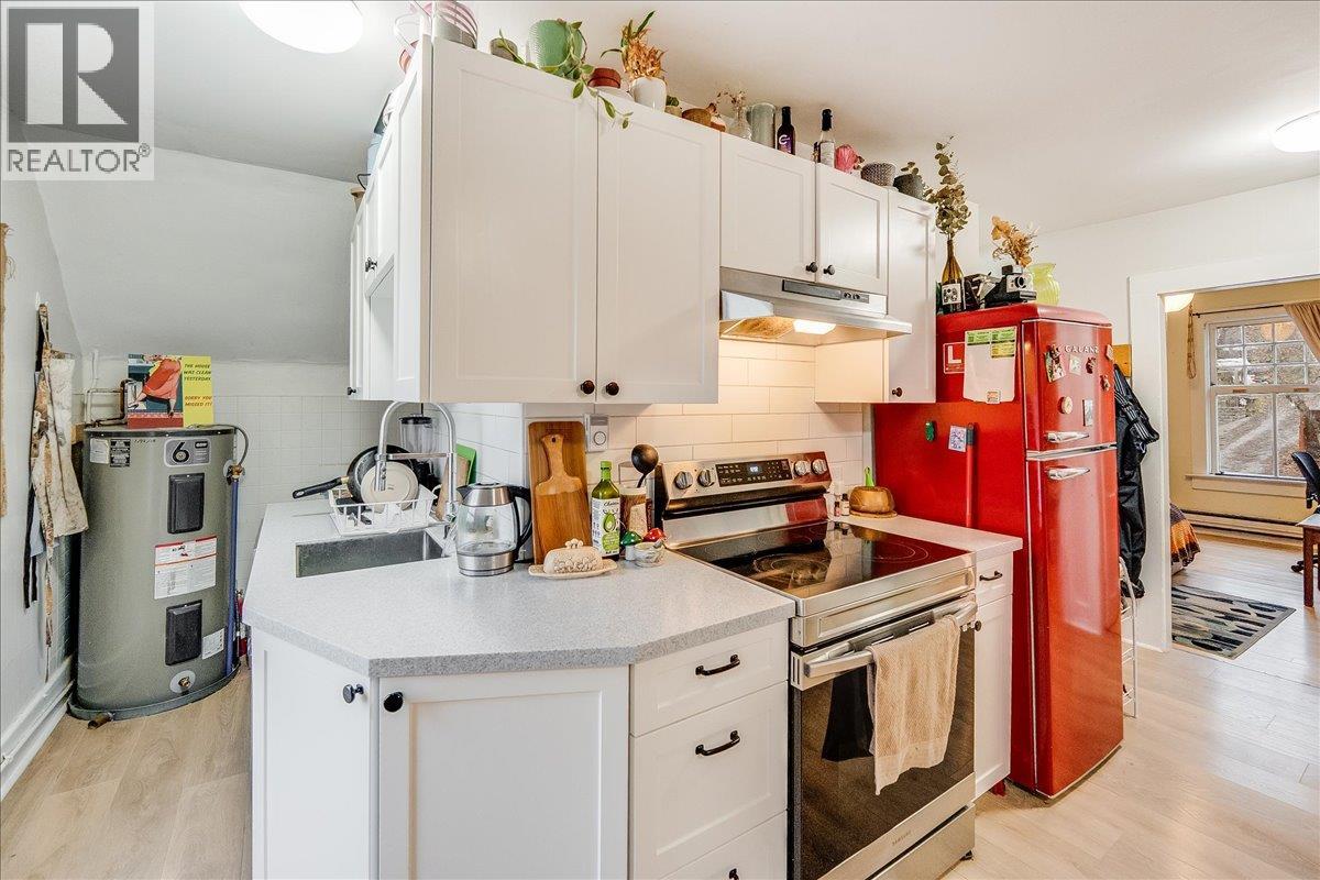 712 JOSEPHINE Street - 4
