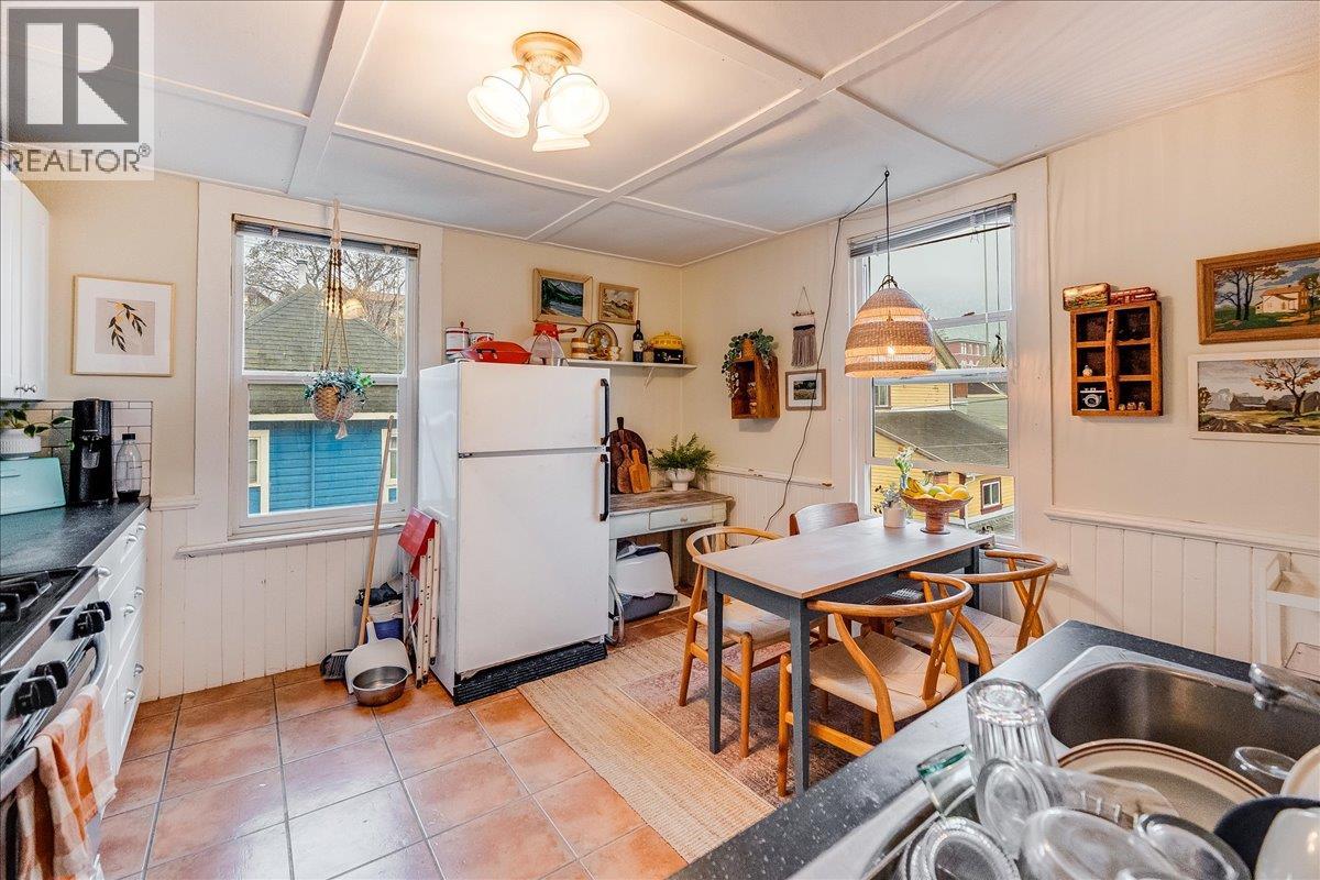 712 JOSEPHINE Street - 24
