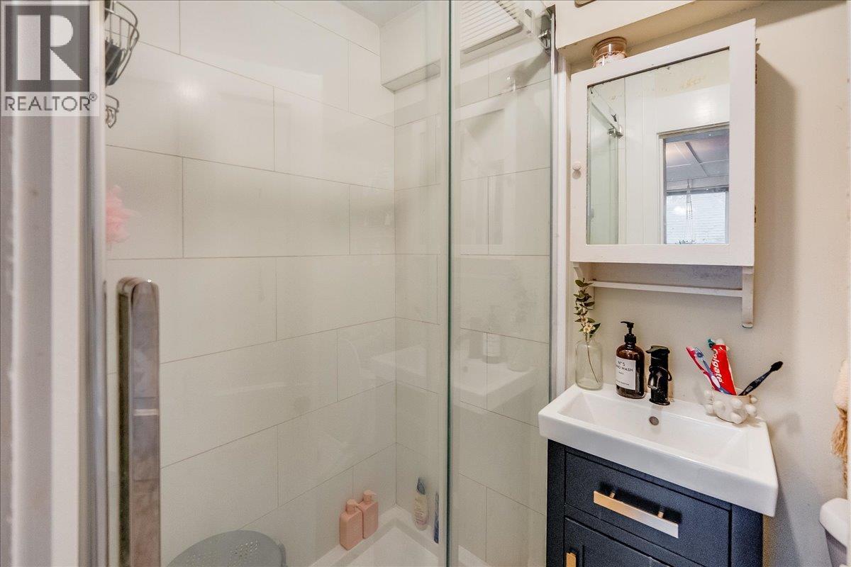 712 JOSEPHINE Street, Nelson