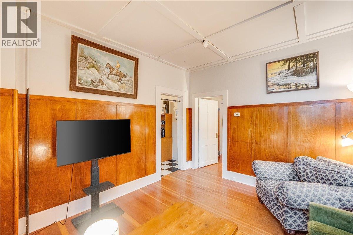 712 JOSEPHINE Street - 46
