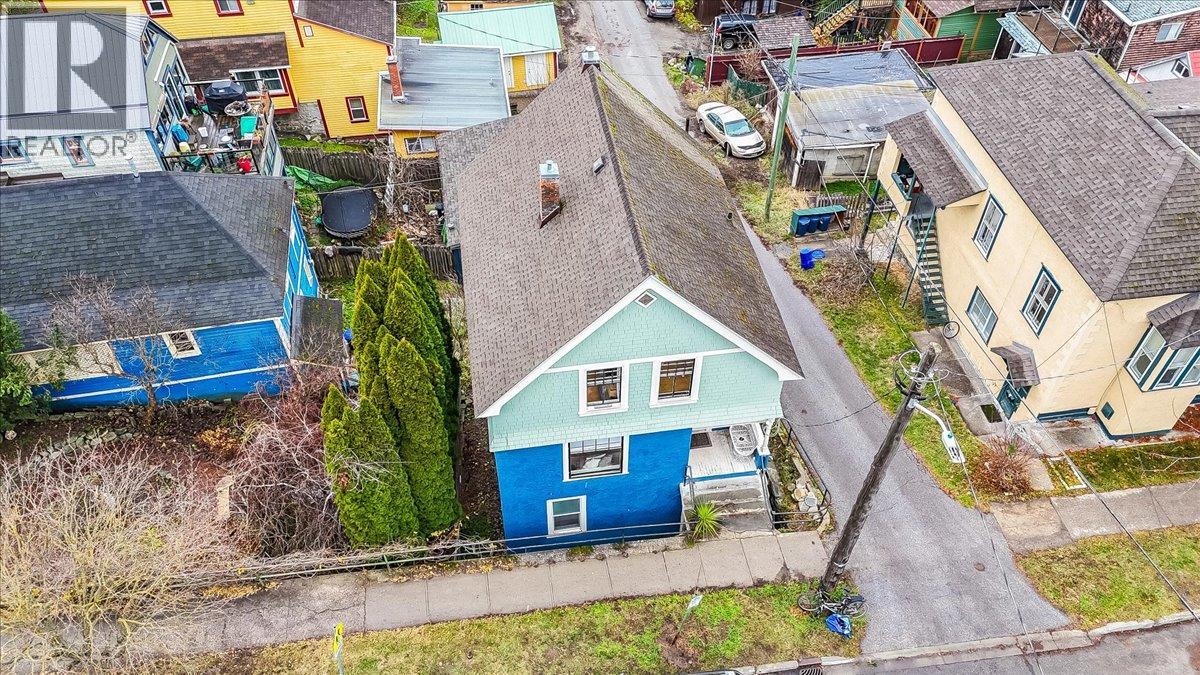 712 JOSEPHINE Street, Nelson