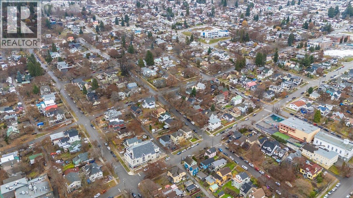 712 JOSEPHINE Street, Nelson