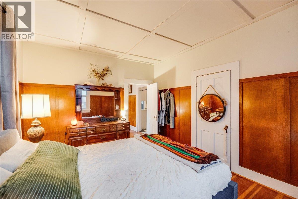 712 JOSEPHINE Street, Nelson