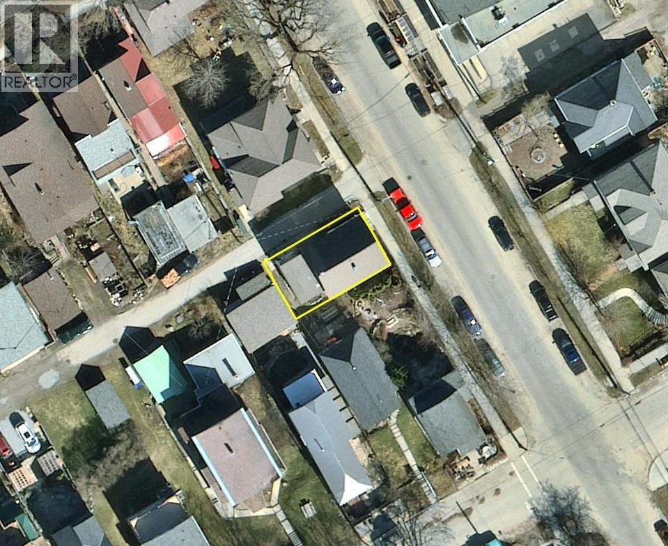 712 JOSEPHINE Street, Nelson