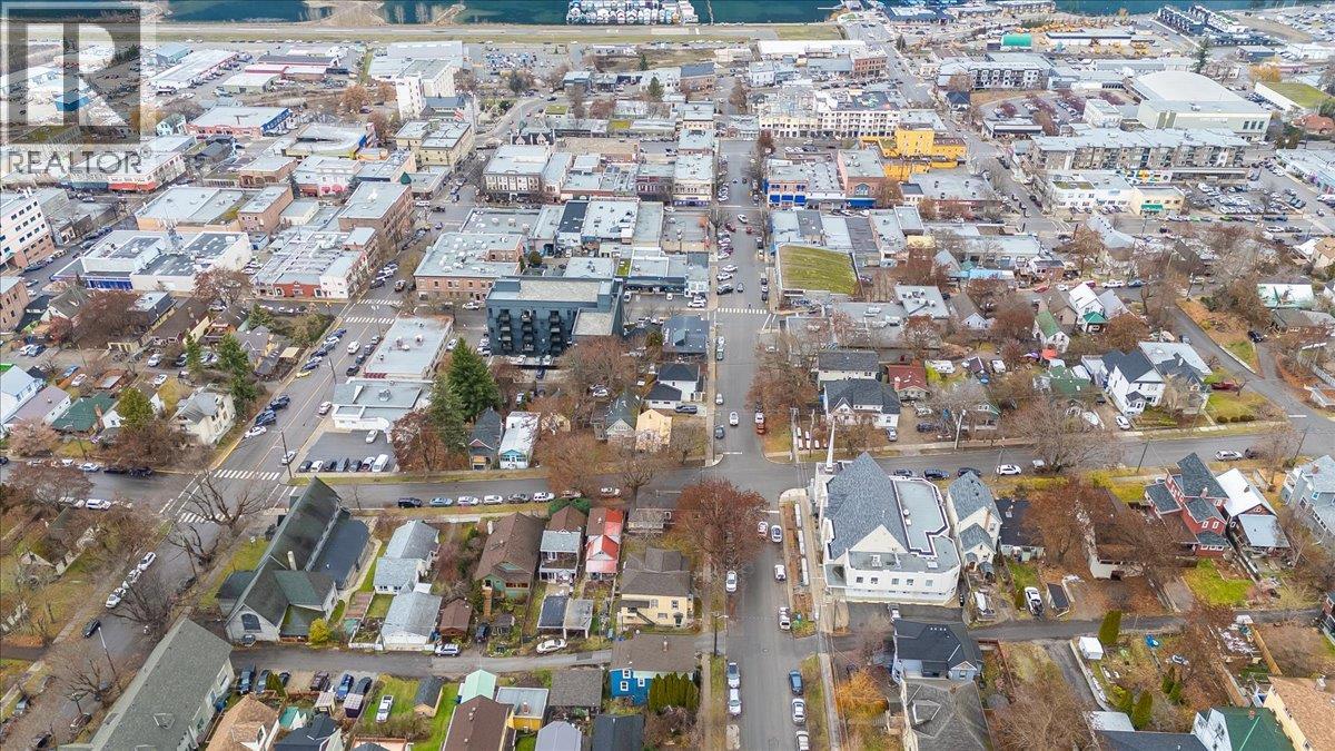 712 JOSEPHINE Street, Nelson