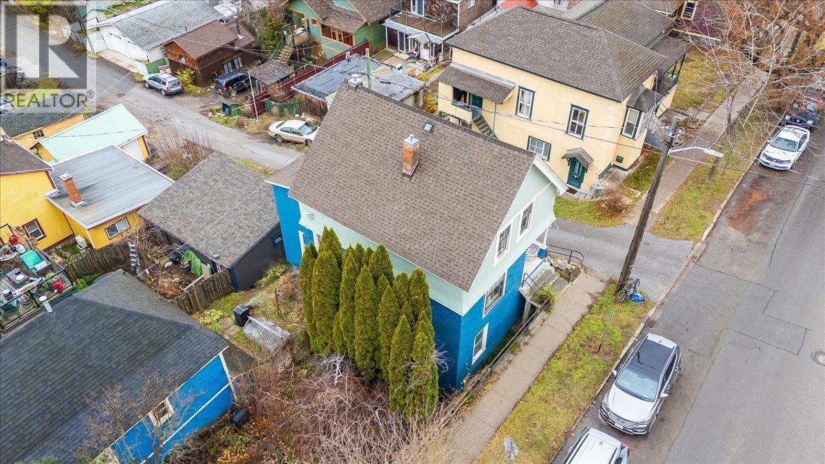 712 JOSEPHINE Street, Nelson