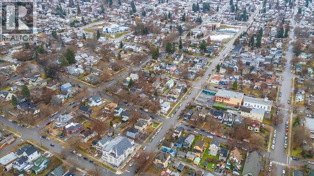 712 JOSEPHINE Street, Nelson