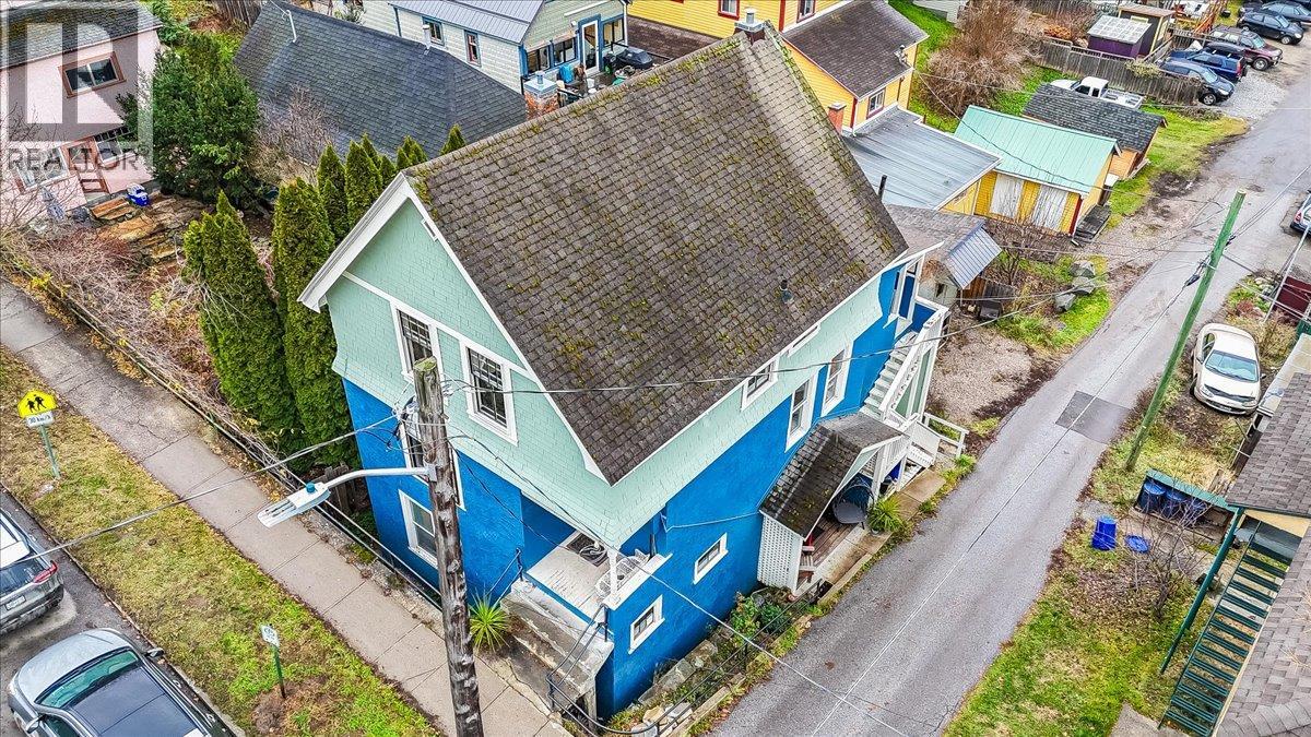 712 JOSEPHINE Street, Nelson