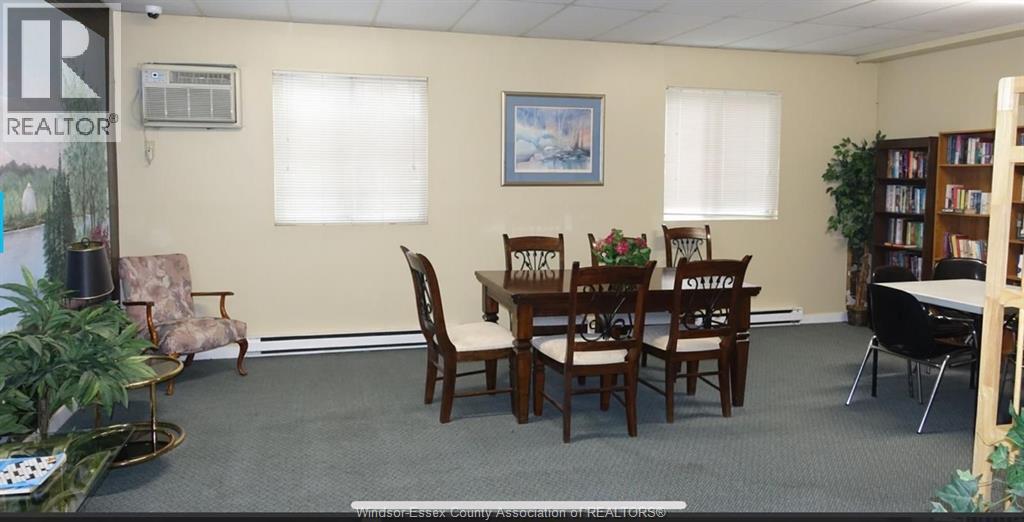 #710 3936 WYANDOTTE STREET EAST - 25