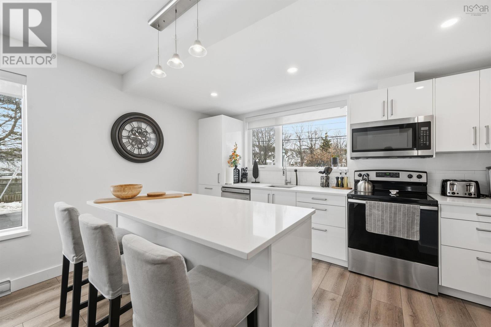 Property 11 of 49 of 3188/3190 Isleville Street