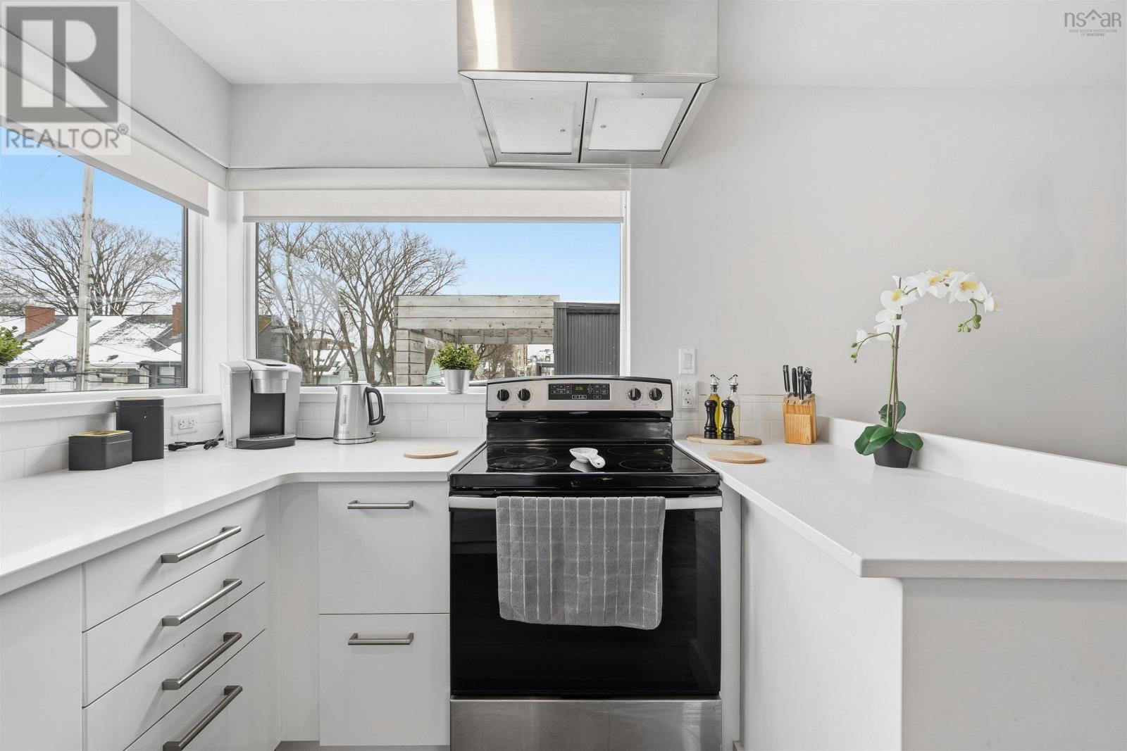 Property 33 of 49 of 3188/3190 Isleville Street