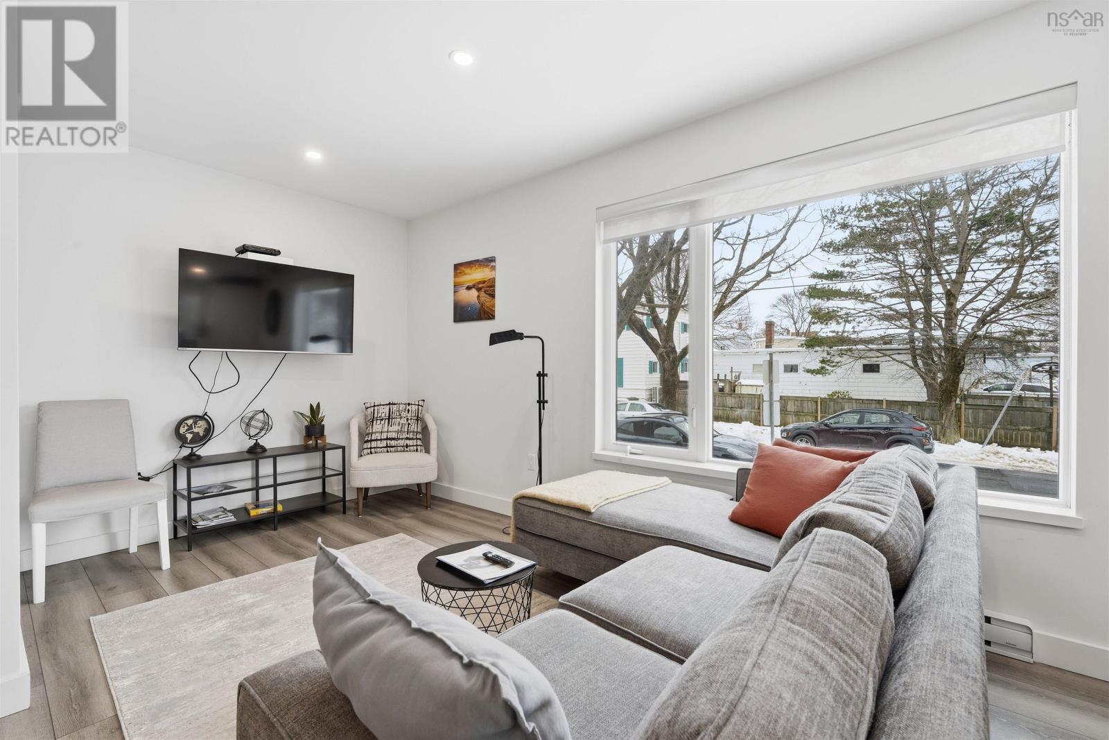 Property 7 of 49 of 3188/3190 Isleville Street