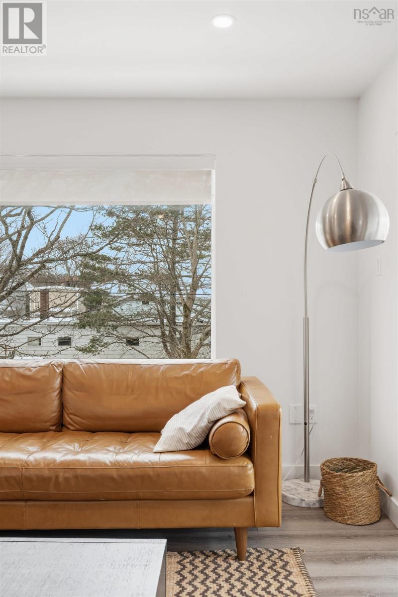 Property 44 of 49 of 3188/3190 Isleville Street