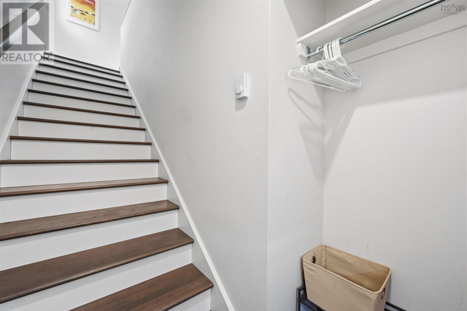 Property 26 of 49 of 3188/3190 Isleville Street