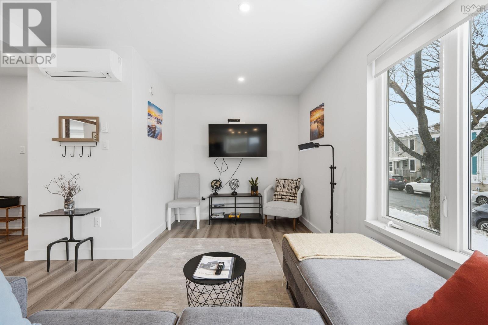 Property 8 of 49 of 3188/3190 Isleville Street