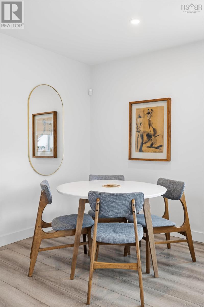 Property 45 of 49 of 3188/3190 Isleville Street