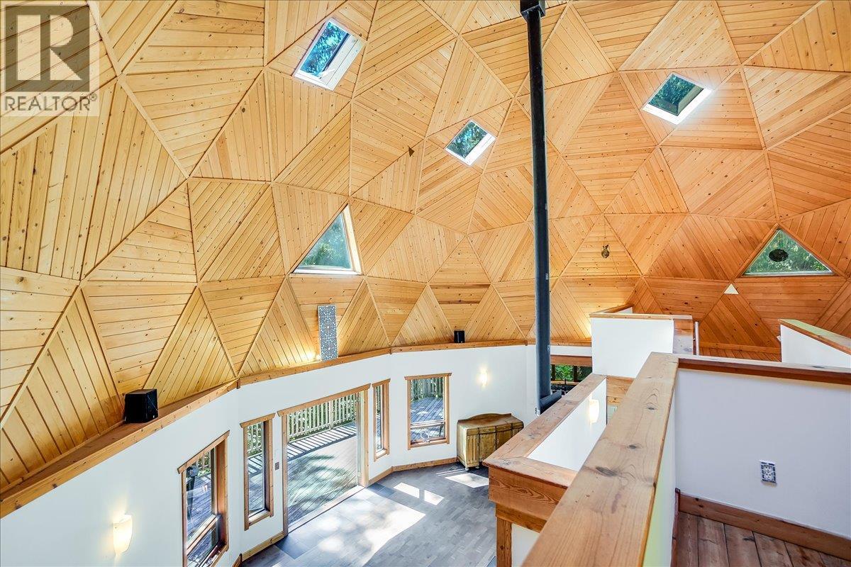 5631 LONGBEACH Road, Nelson