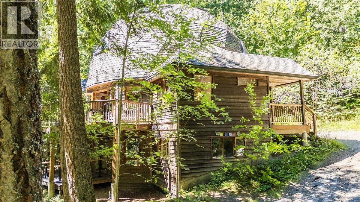 5631 LONGBEACH Road, Nelson