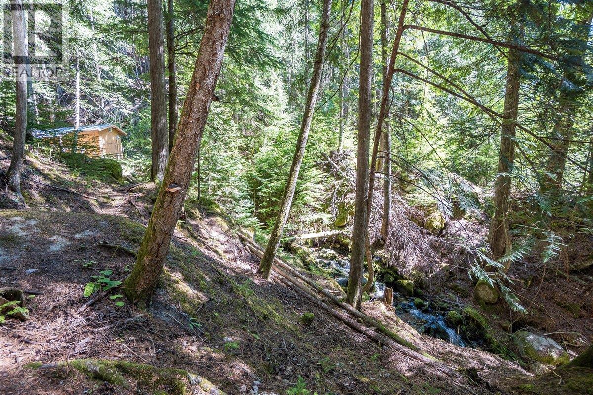 5631 LONGBEACH Road, Nelson