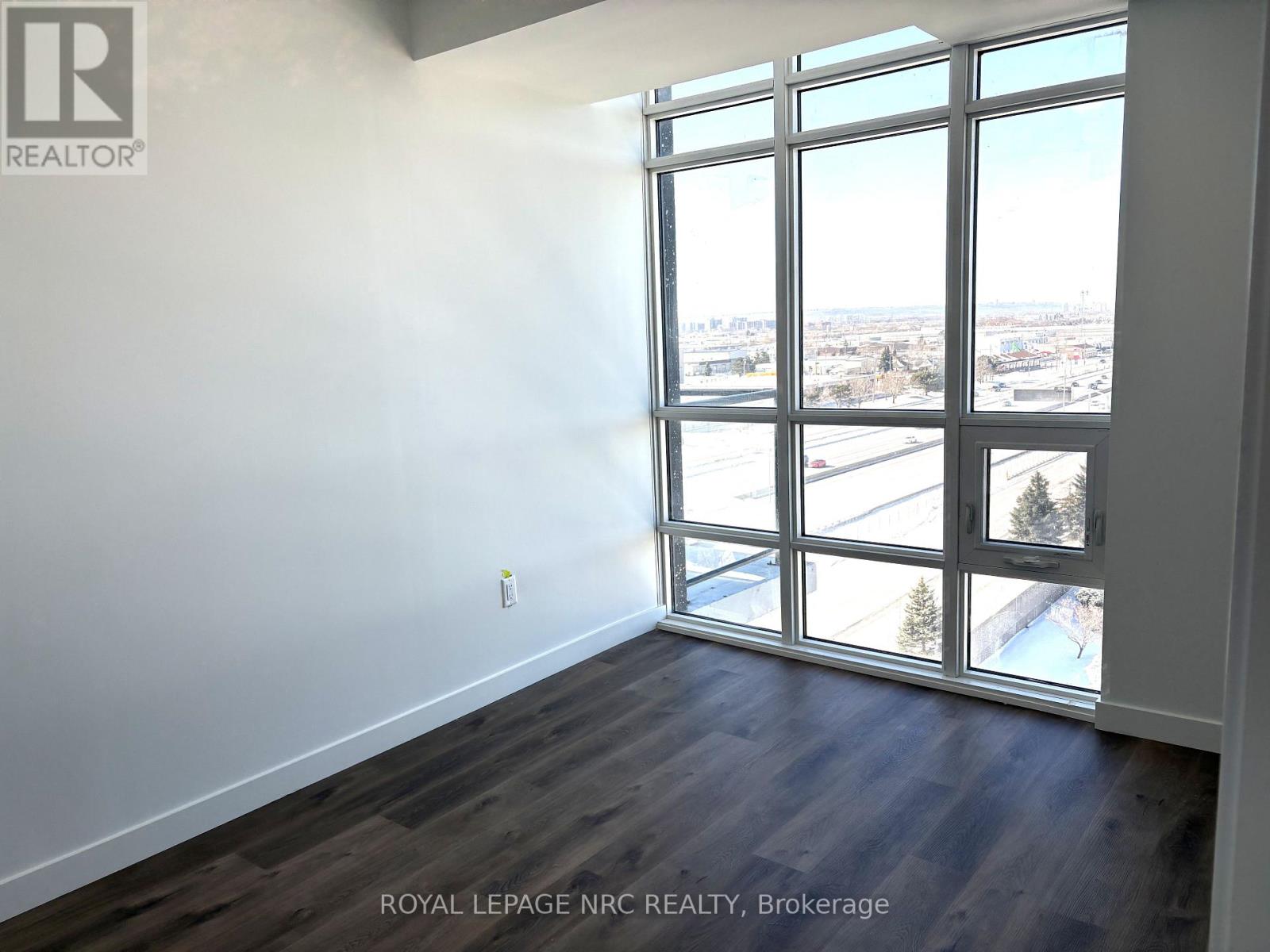 461 Green Unit 921 photo 5