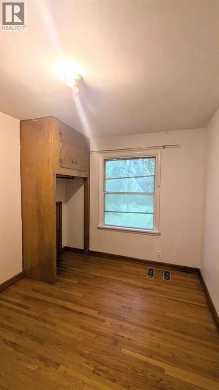 Single Family House Bungalow for Sale in   Avenue NW Capitol Hill Calgary 