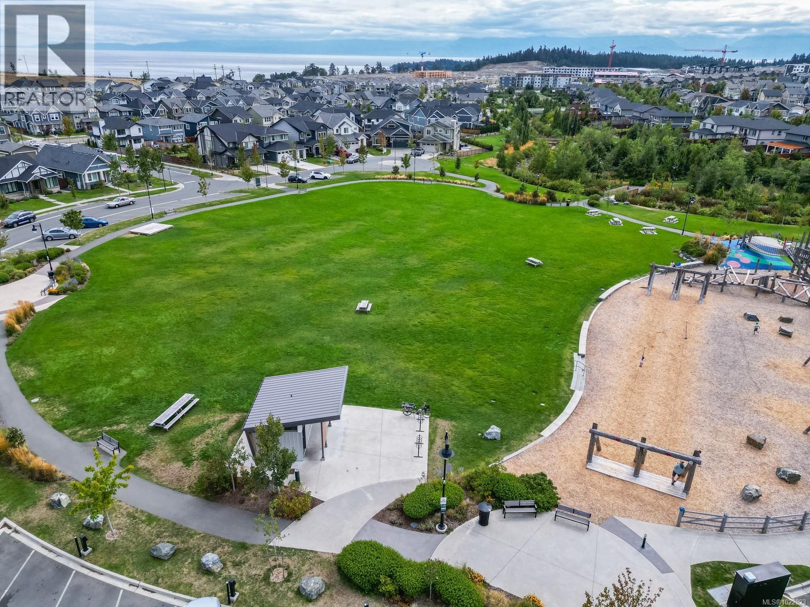 200 Caspian Dr, Colwood